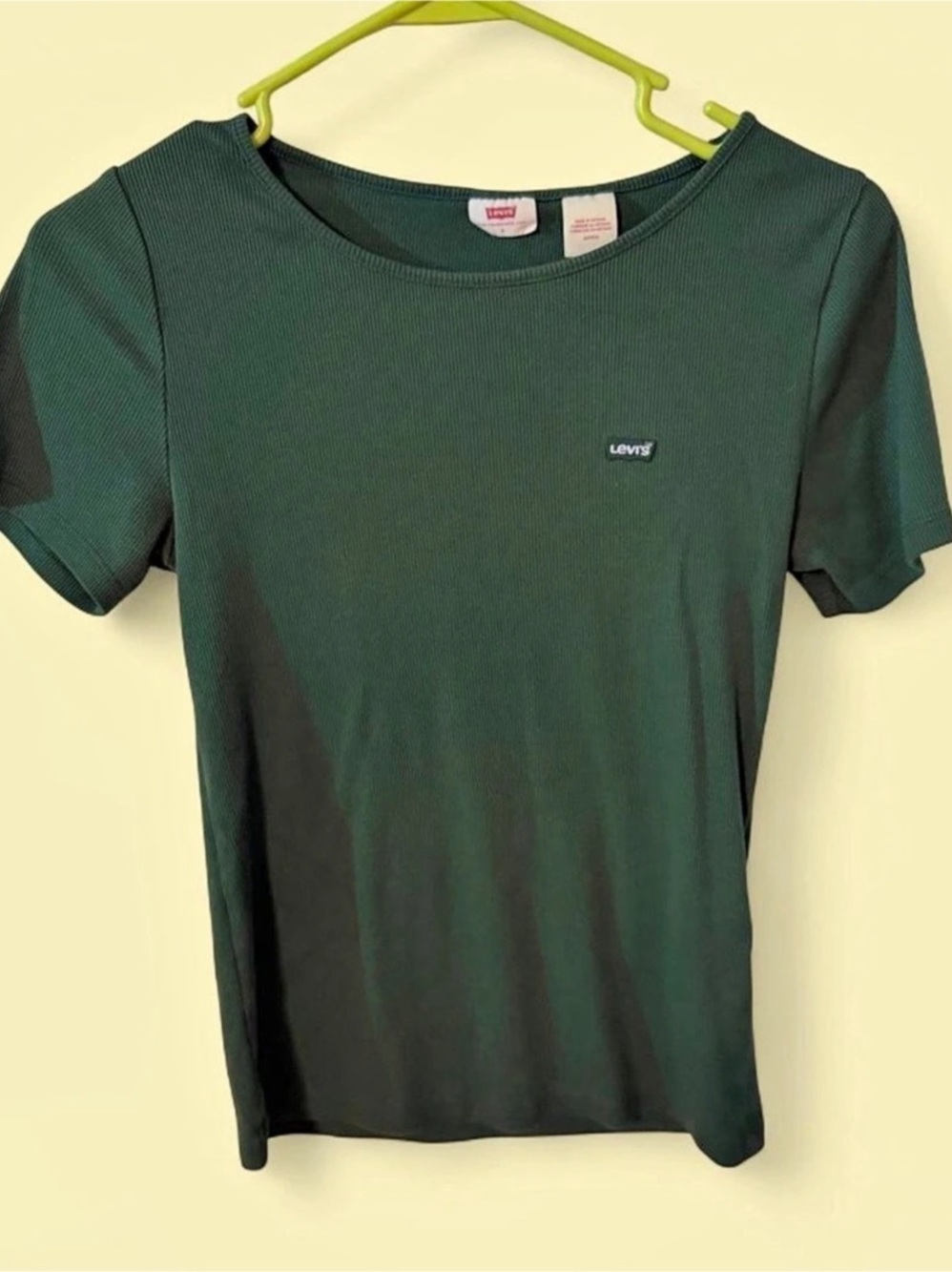 Levi's Studio Ribbed Short Sleeve Top in Green Size Medium